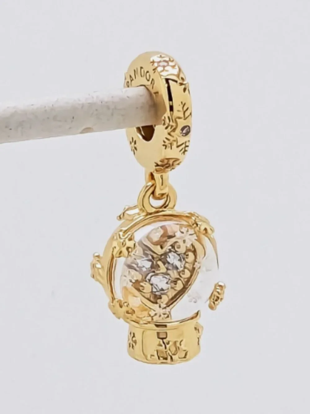 New Pandora Gold Heart Christmas Snowflake Snow Globe Dangle Charm 762825C01